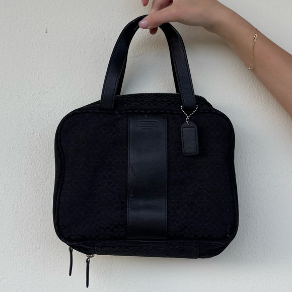 Coach Toiletry Signature Bag - Picture 1 of 6